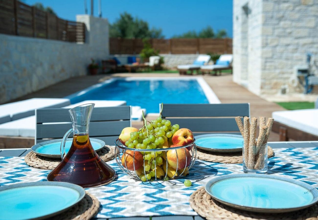 Villa in Rethymno - Villa Prima – mit privatem beheiztem Pool und Whirlpool