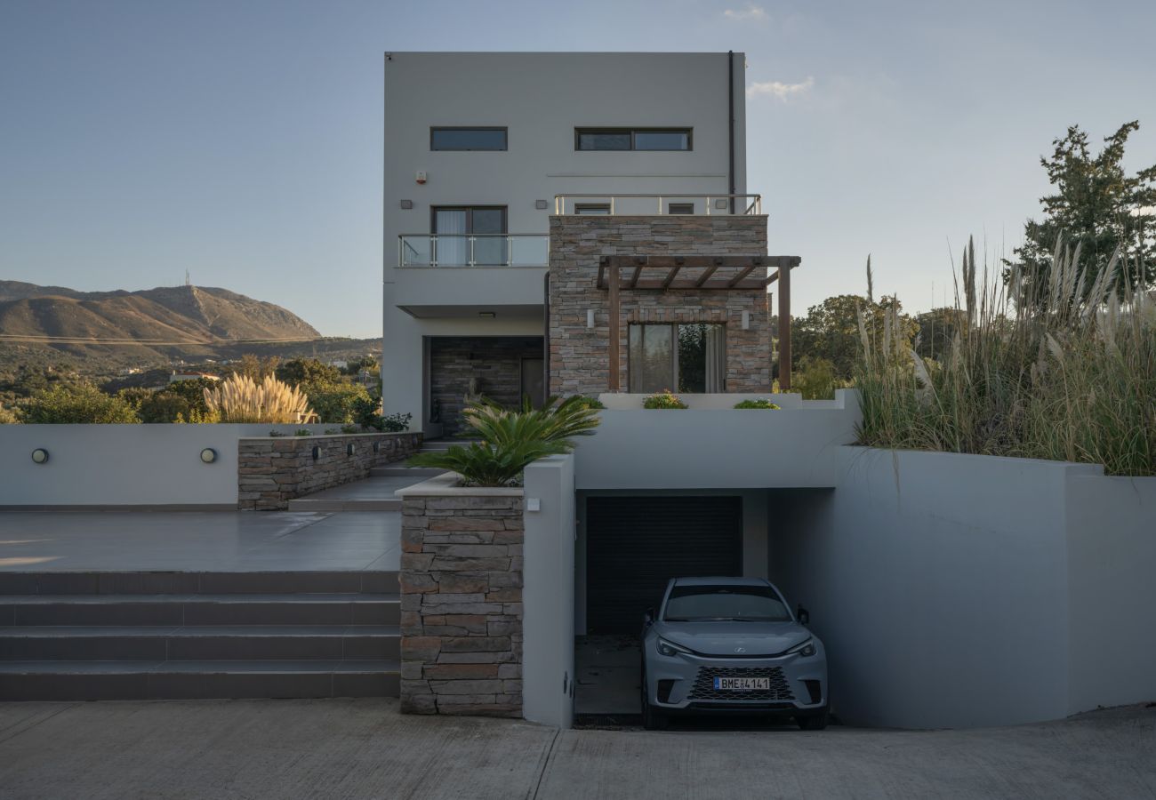 Villa in Tria Monastiria - Villa Sfedami - Pool with Children Safety Fence