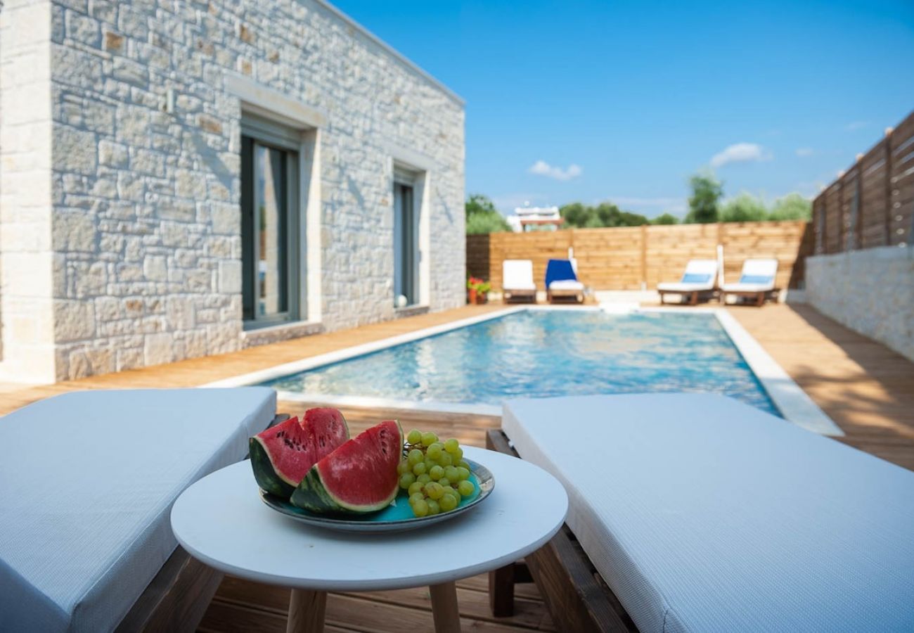 Villa in Rethymno - Villa Vera – mit privatem beheiztem Pool und Whirlpool