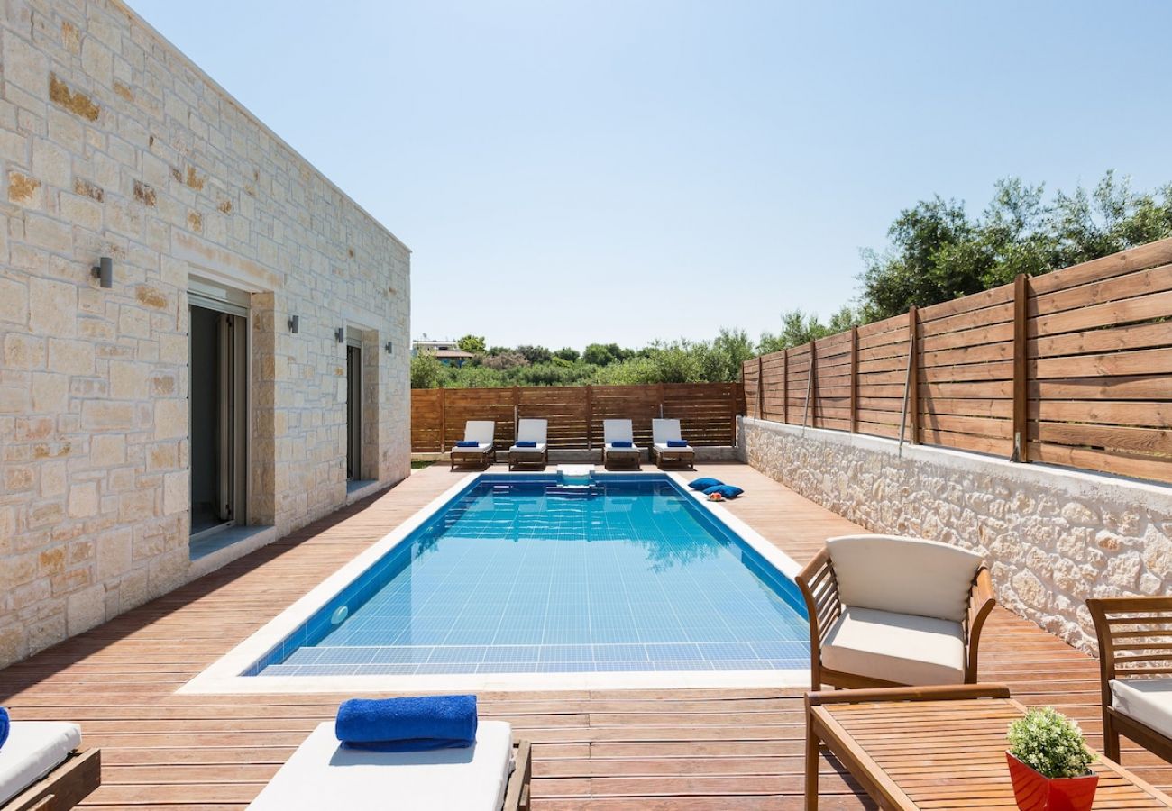 Villa in Rethymno - Villa Vera – mit privatem beheiztem Pool und Whirlpool