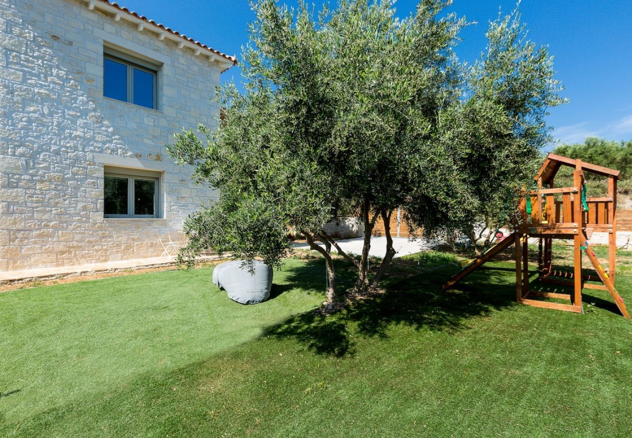 Villa in Rethymno - Villa Vera – mit privatem beheiztem Pool und Whirlpool