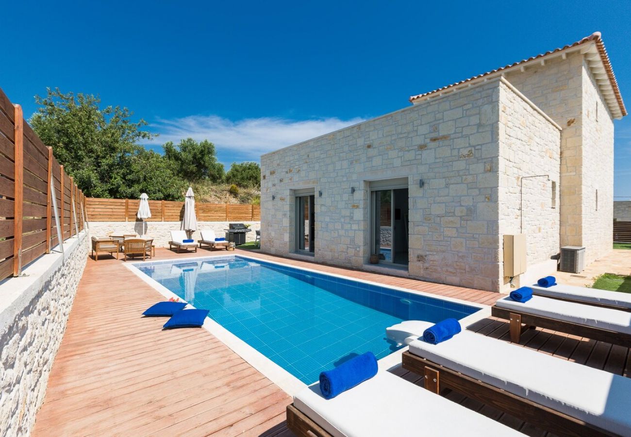 Villa in Rethymno - Villa Vera – mit privatem beheiztem Pool und Whirlpool