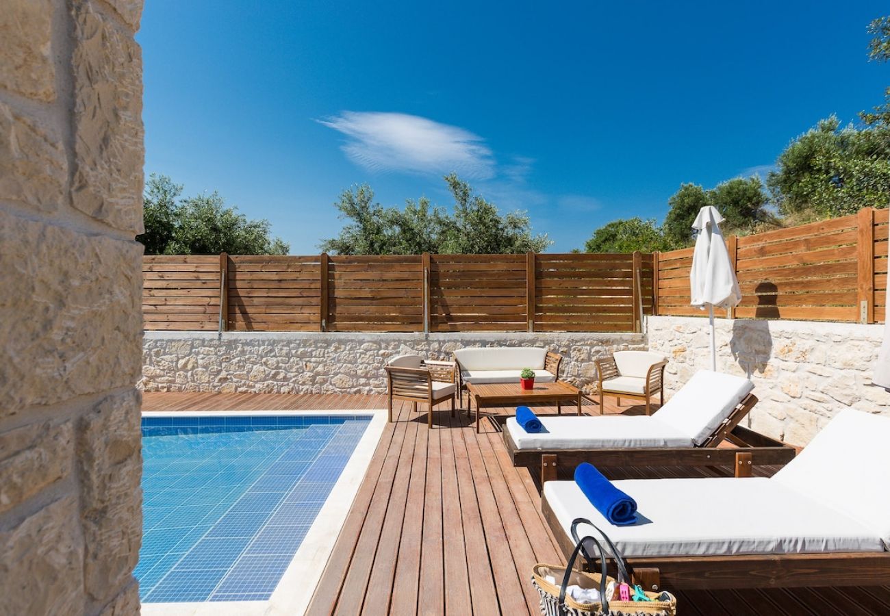 Villa in Rethymno - Villa Vera – mit privatem beheiztem Pool und Whirlpool