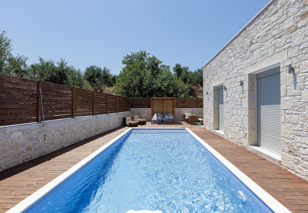 Villa in Rethymno - Villa Vera – mit privatem beheiztem Pool und Whirlpool