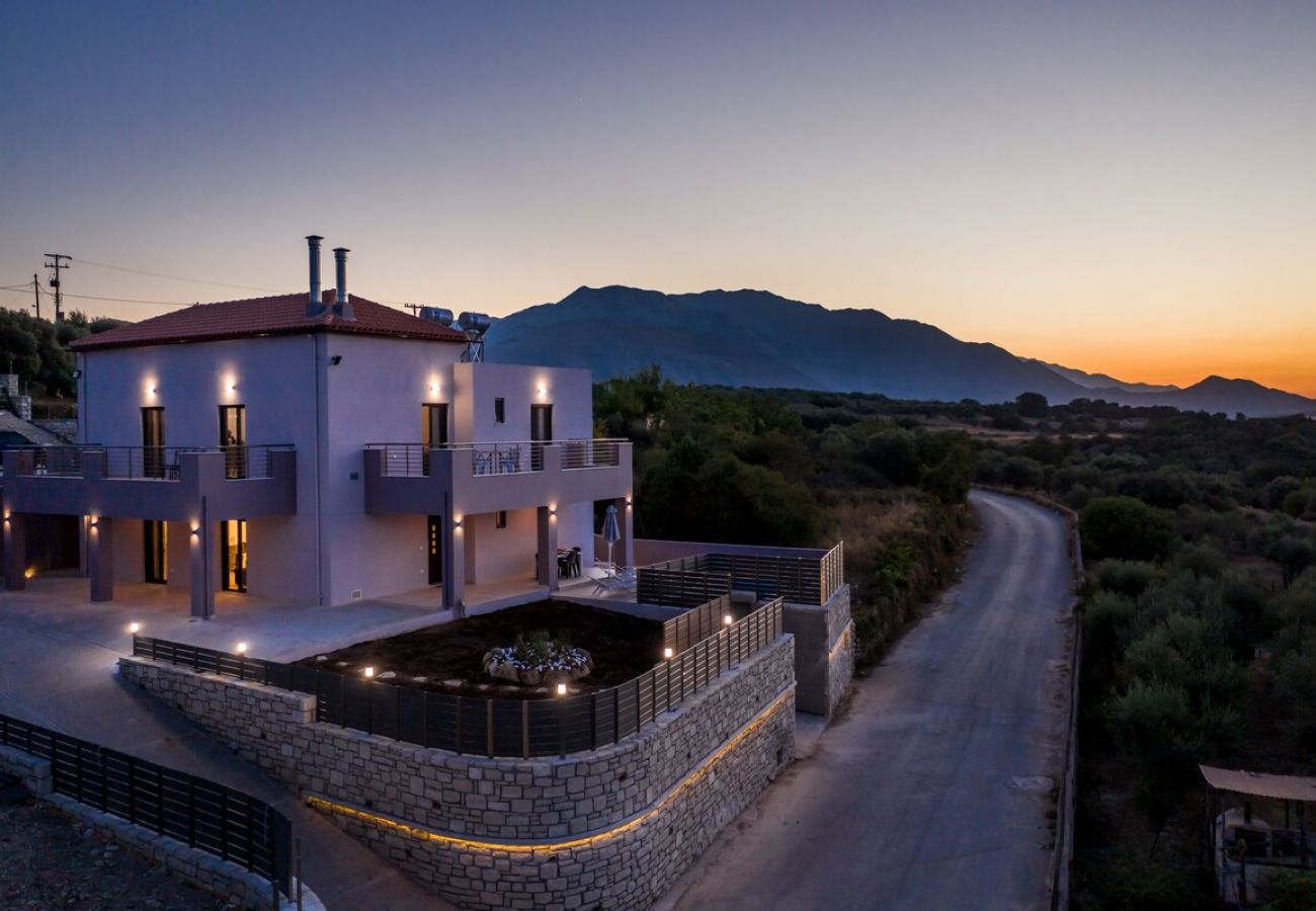 Villa in Agios Konstantinos - Villa Karouzo – mit privatem Pool