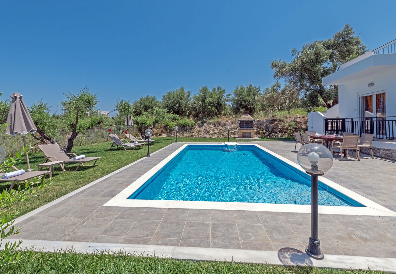 Villa in Pagkalochori - Villa Guinevere-mit privatem Pool