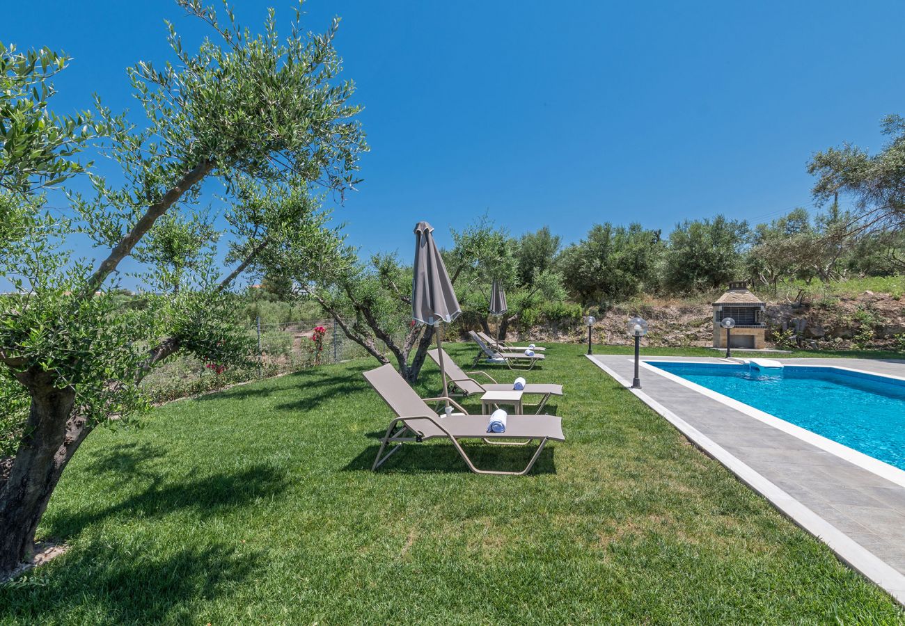 Villa in Pagkalochori - Villa Guinevere-mit privatem Pool