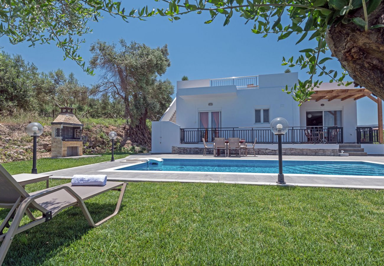 Villa in Pagkalochori - Villa Guinevere-mit privatem Pool