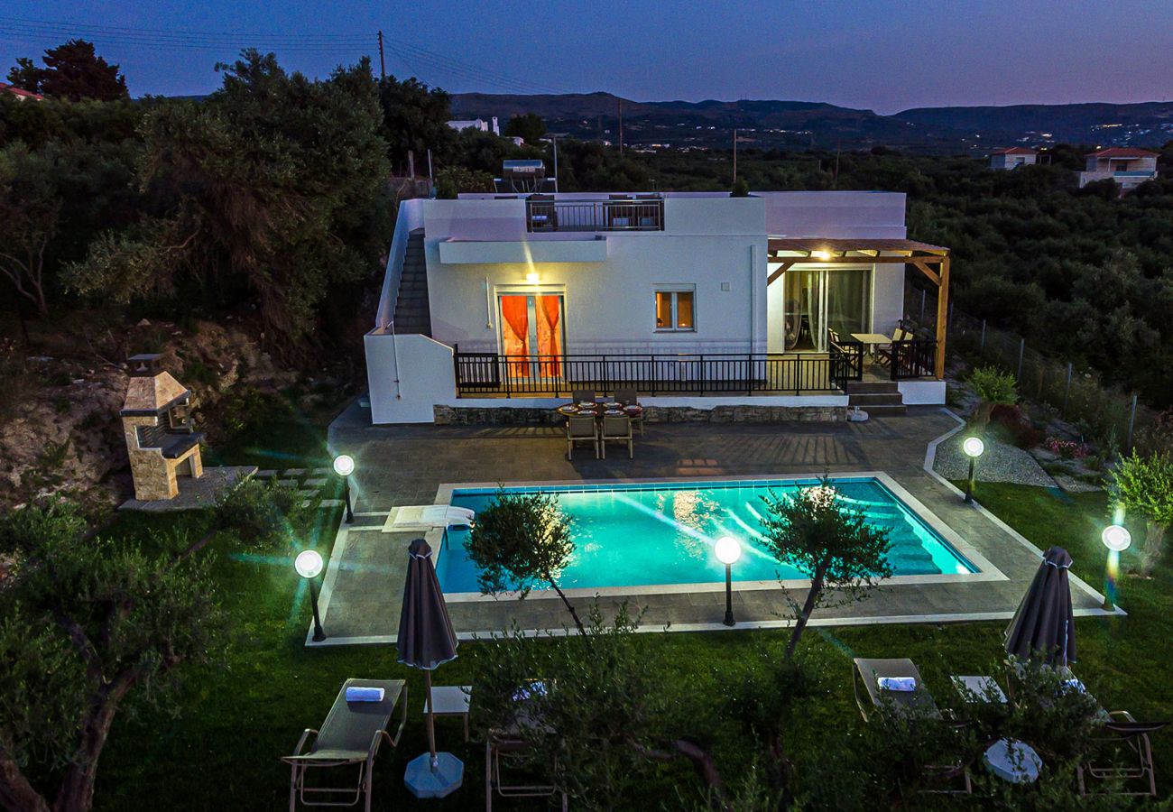 Villa in Pagkalochori - Villa Guinevere-mit privatem Pool