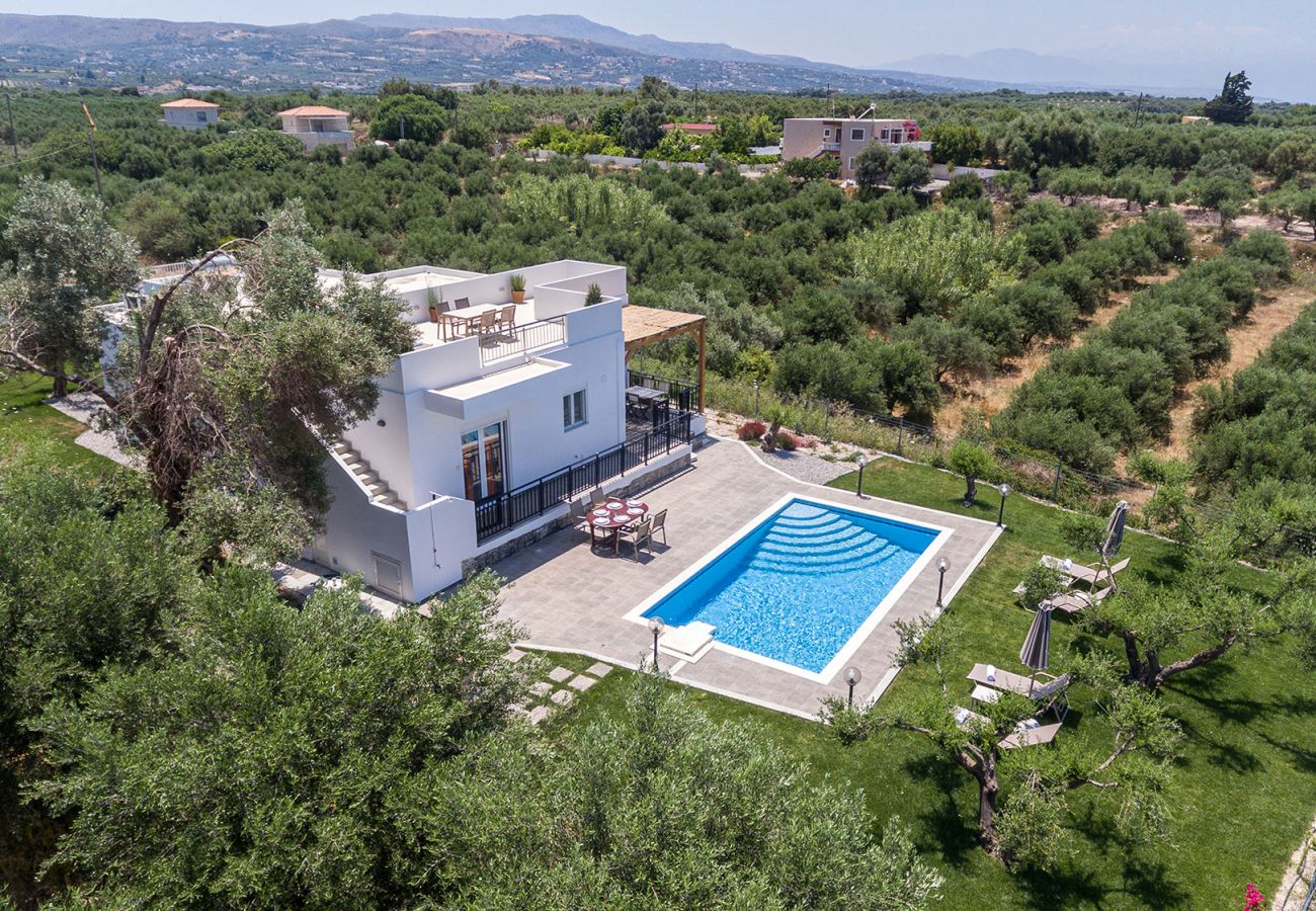 Villa in Pagkalochori - Villa Guinevere-mit privatem Pool