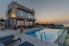 Villa in Atsipopoulo - Luxusvilla Onyx – mit privatem beheiztem Pool