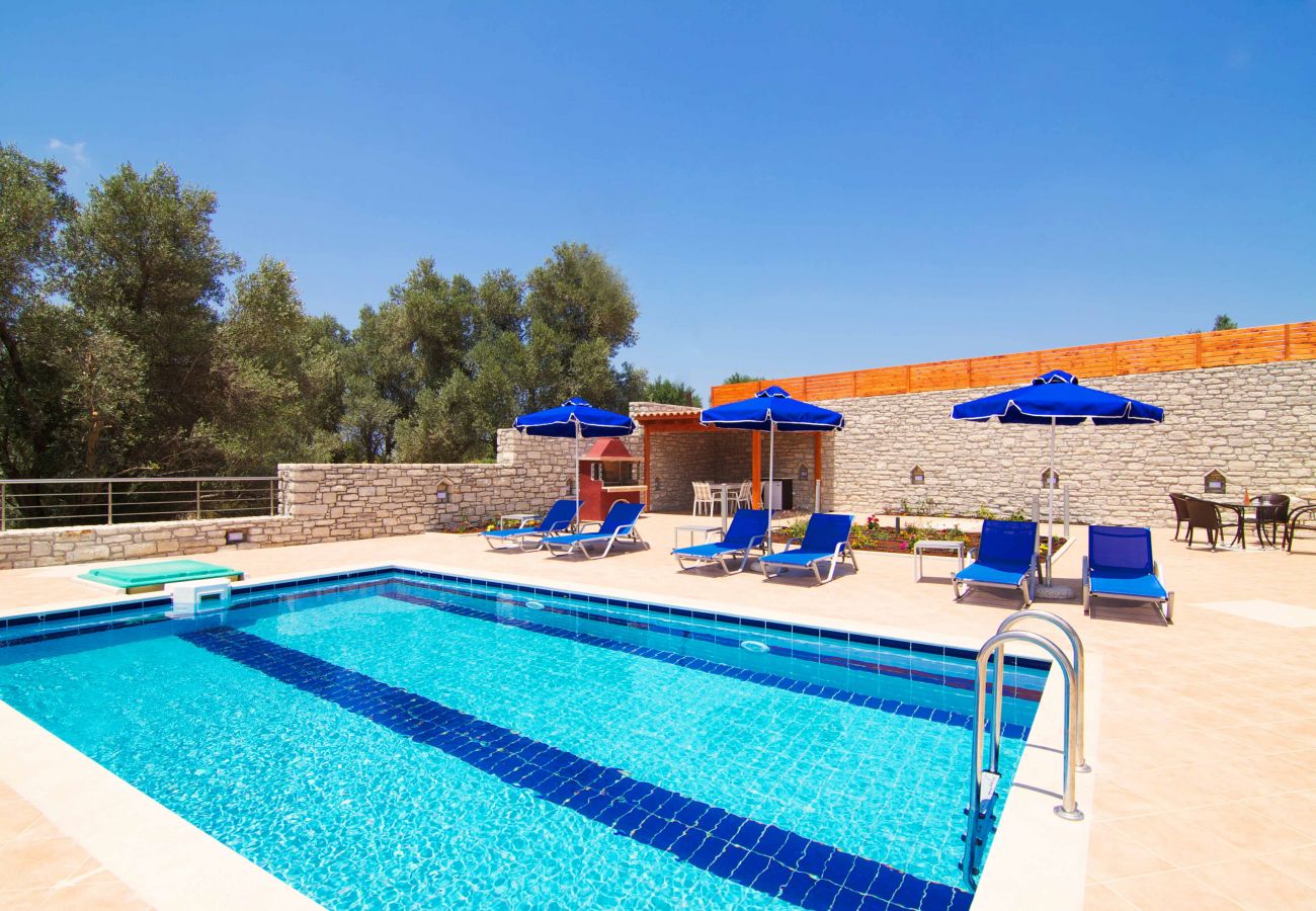 Villa in Perama - Blue Villa 2 - Mit privatem Pool