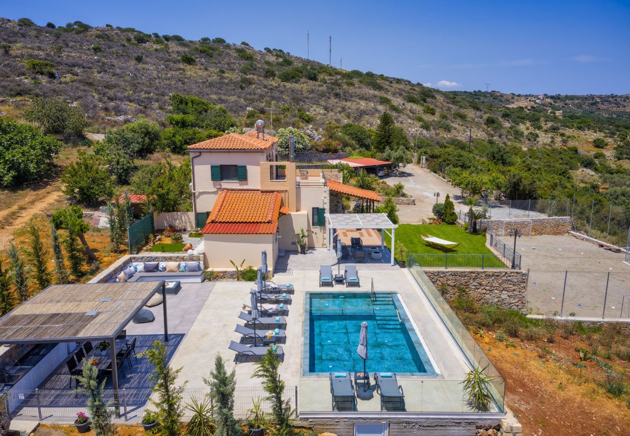 Villa in Gerani - Villa Eagles - Mit privatem Pool