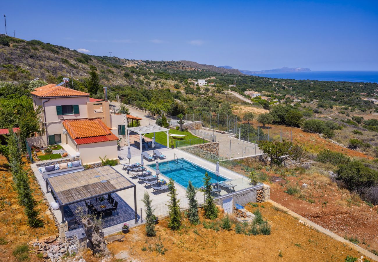 Villa in Gerani - Villa Eagles - Mit privatem Pool