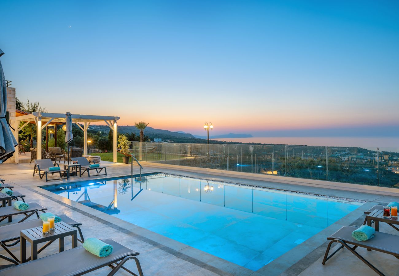 Villa in Gerani - Villa Eagles - Mit privatem Pool