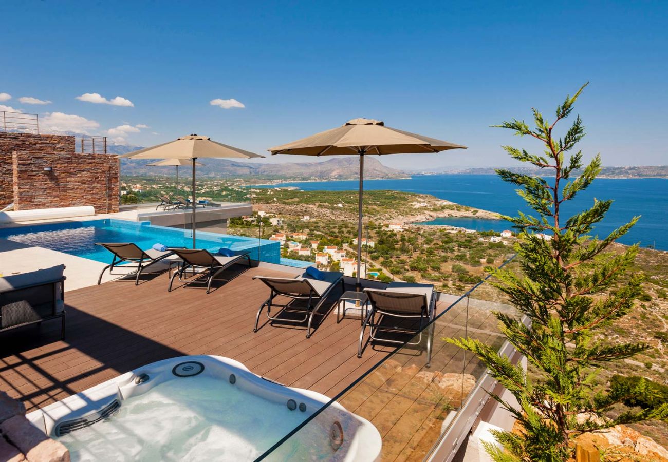 Villa in Almirida -  Luxuriöse Villa Akri – mit privatem beheiztem Pool