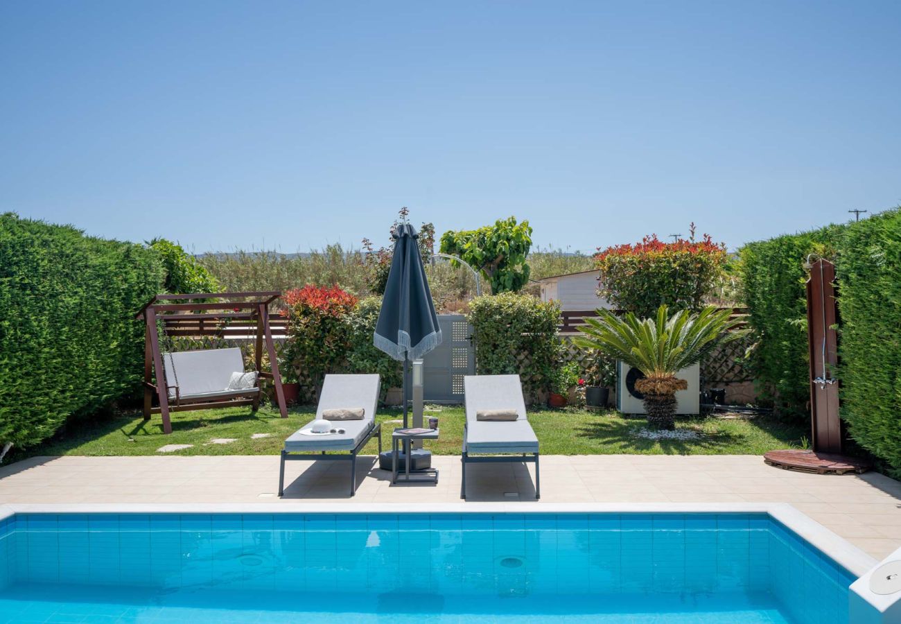 Villa in Sfakaki - Villa Elena Beach - With Private Heated Pool