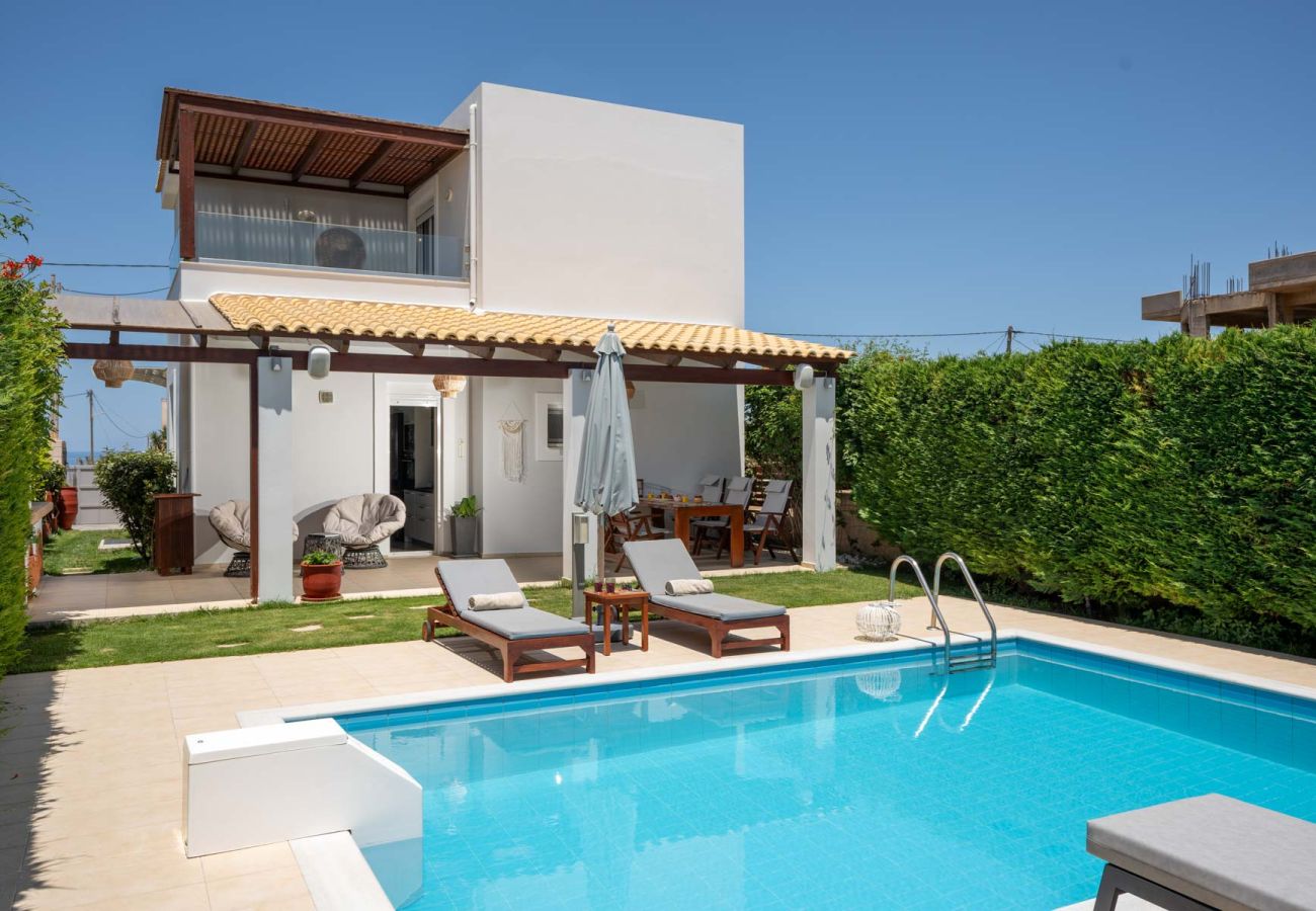 Villa in Sfakaki - Villa Elena Beach - With Private Heated Pool