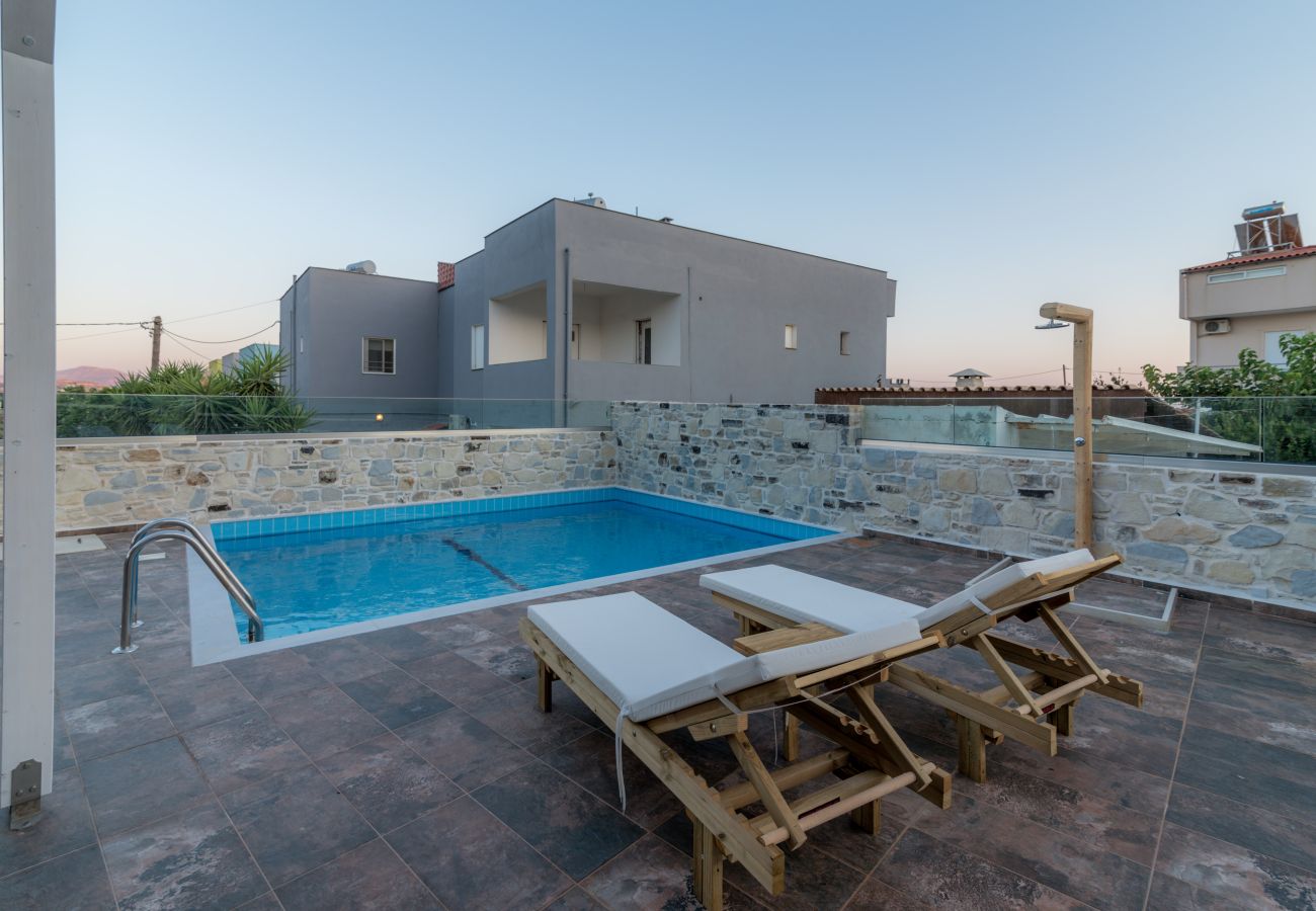 Villa in Kokkinos Pirgos - ELMARA Luxury Villa 3 - Next to the Beach