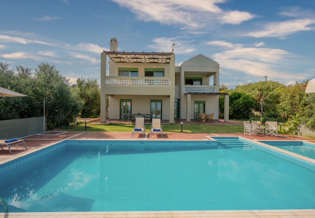 Villa in Giannoudi - Villa Panorama - With 60m Private Pool