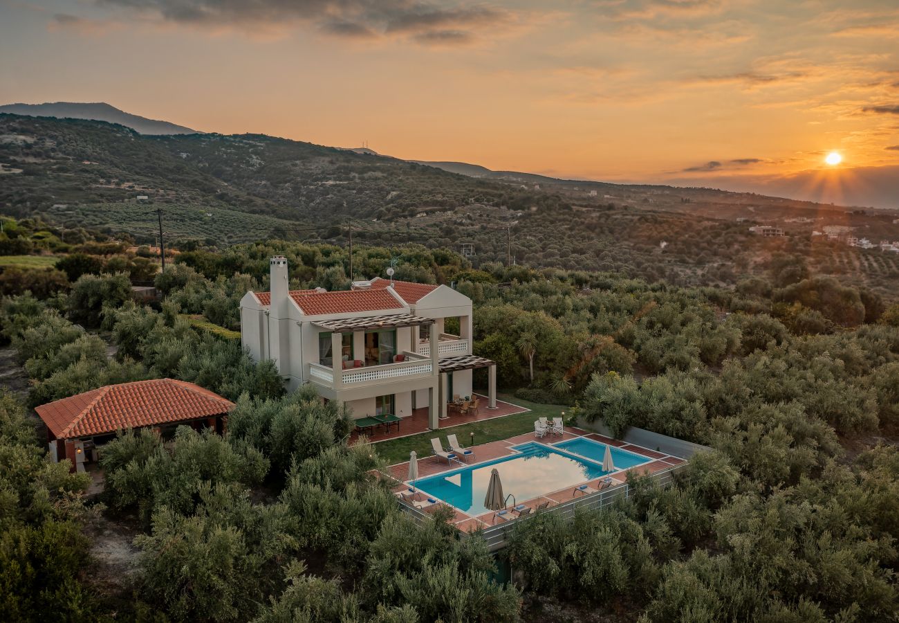 Villa in Giannoudi - Villa Panorama - With 60m Private Pool