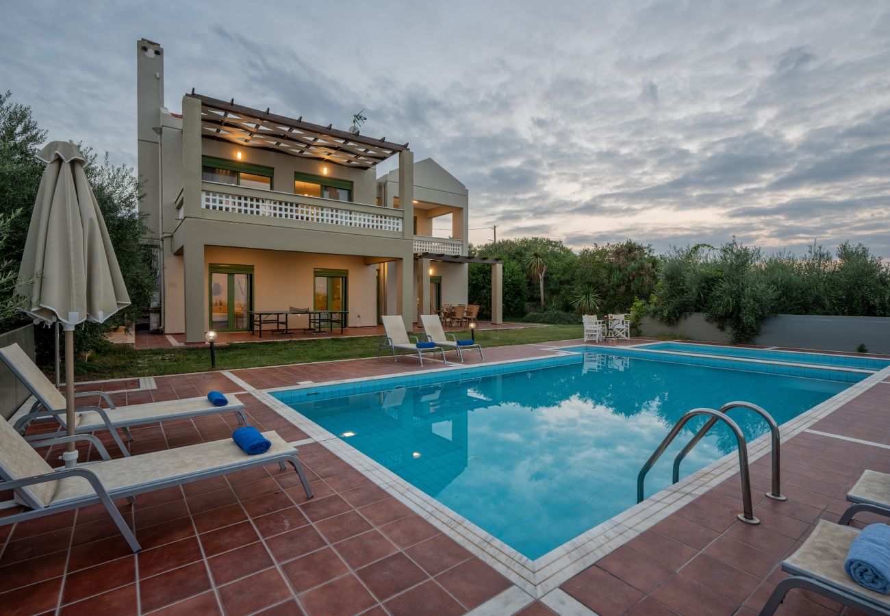 Villa in Giannoudi - Villa Panorama - With 60m Private Pool