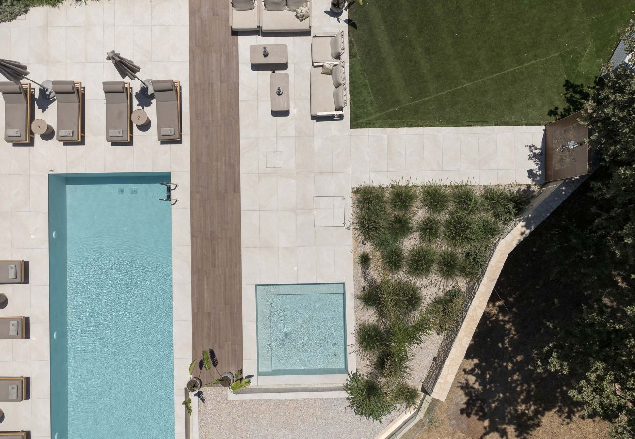 Villa in Prines - Georgia Villa - With Heated Pool