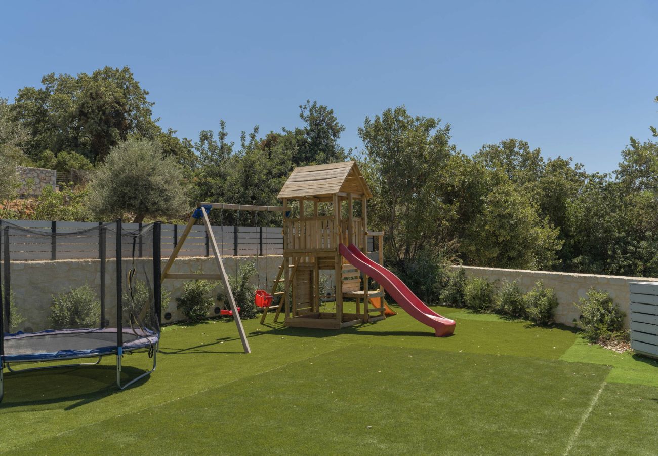 Villa in Prines - Georgia Villa - With Heated Pool