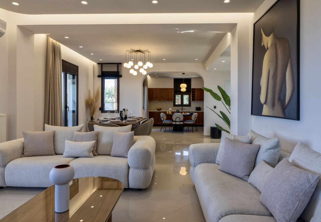Villa in Prines - Georgia Villa - With Heated Pool