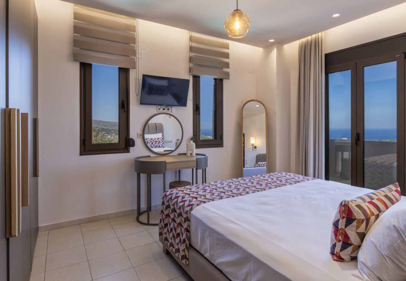 Villa in Prines - Georgia Villa - With Heated Pool