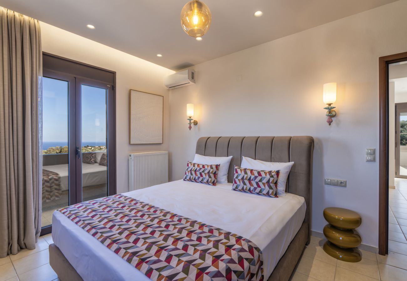 Villa in Prines - Georgia Villa - With Heated Pool