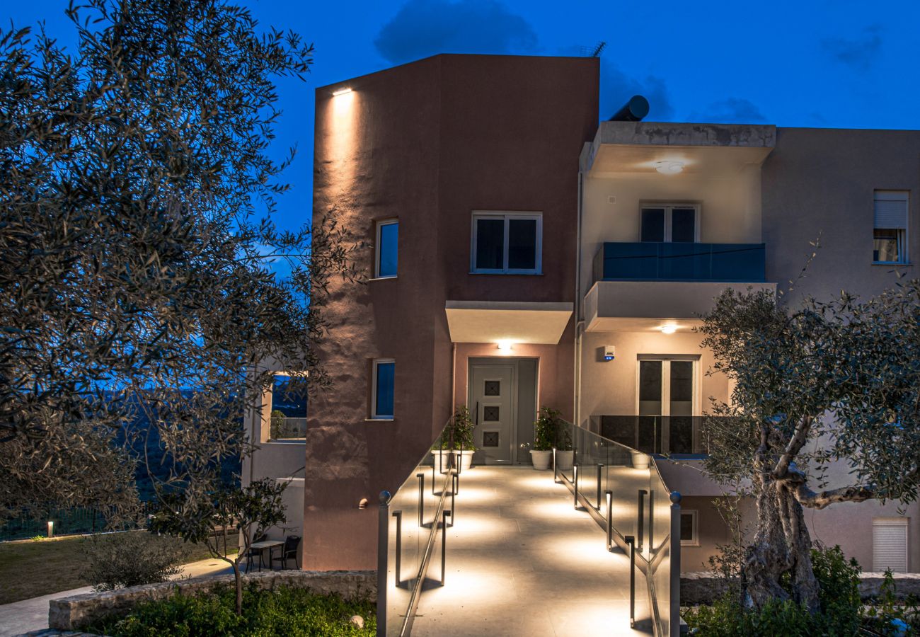 Villa in Rethymno - Luxury Oasis Villa - 11 bedrooms with Heated Pool