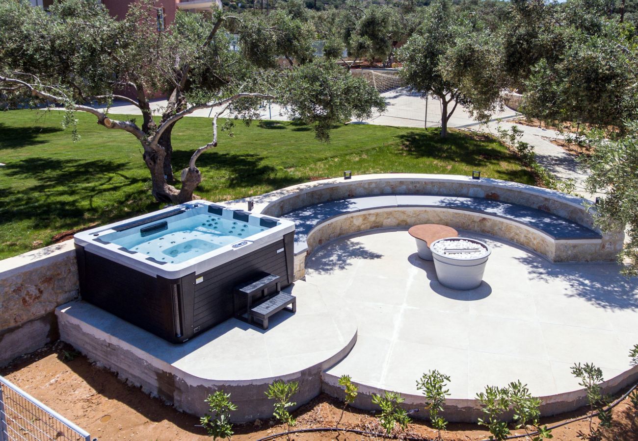Villa in Rethymno - Luxury Oasis Villa - 11 bedrooms with Heated Pool
