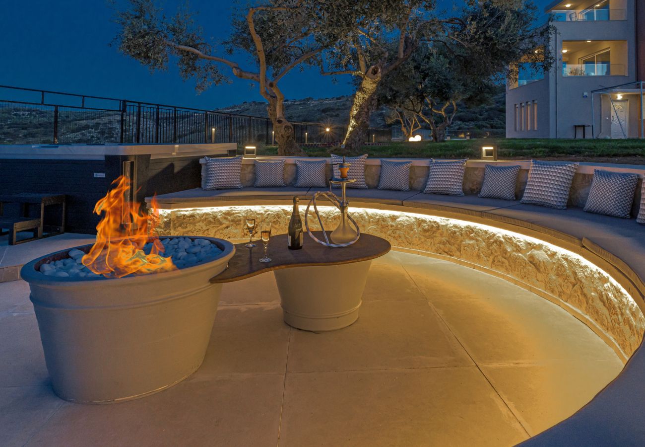 Villa in Rethymno - Luxury Oasis Villa - 11 bedrooms with Heated Pool