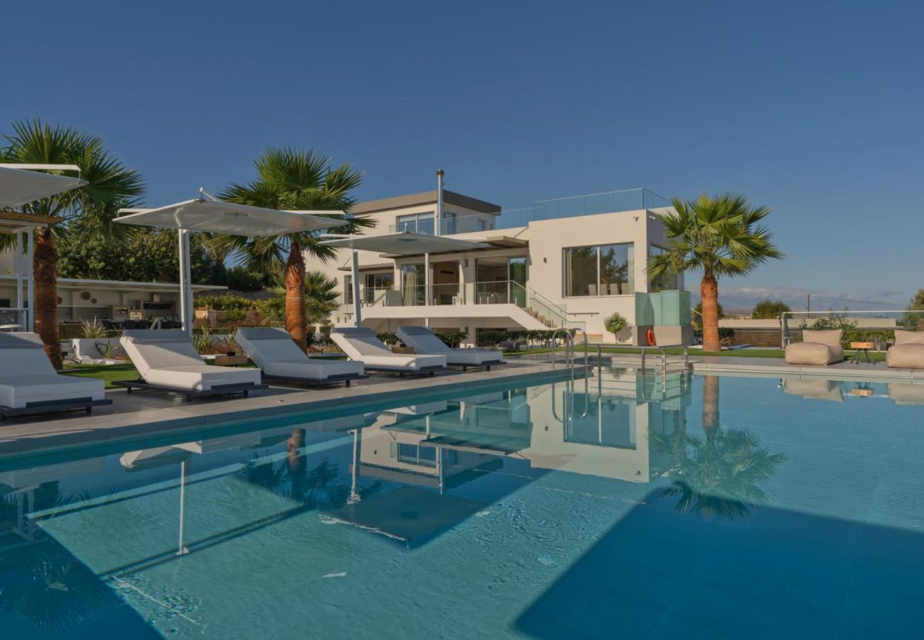 Villa in Tria Monastiria - Luxury Zakkallin Villa - With Amazing View