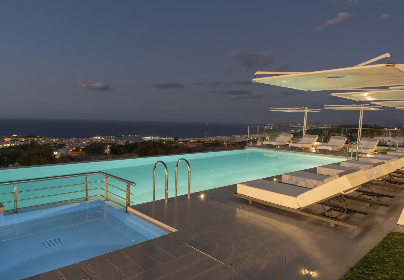 Villa in Tria Monastiria - Luxury Zakkallin Villa - With Amazing View