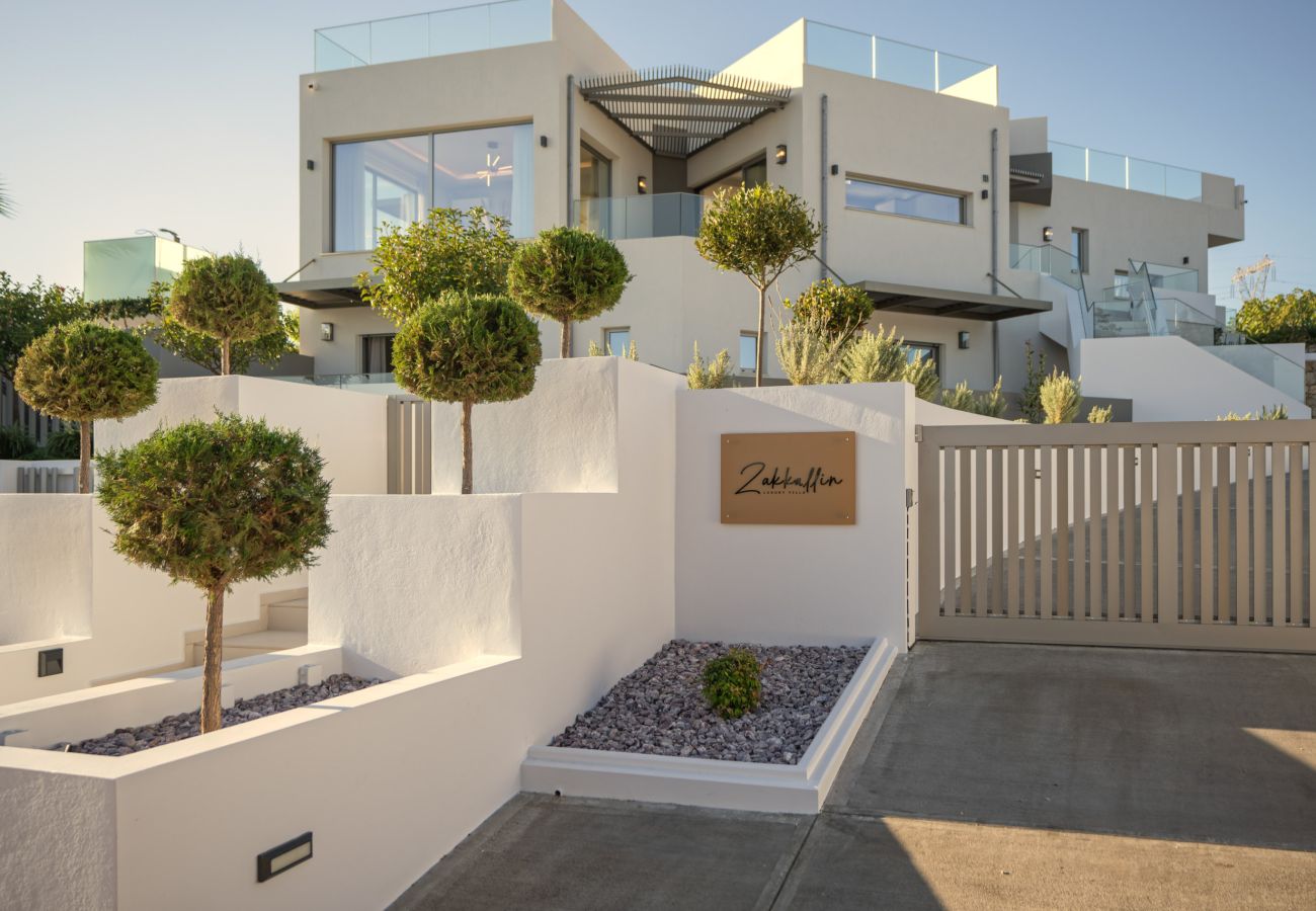 Villa in Tria Monastiria - Luxury Zakkallin Villa - With Amazing View