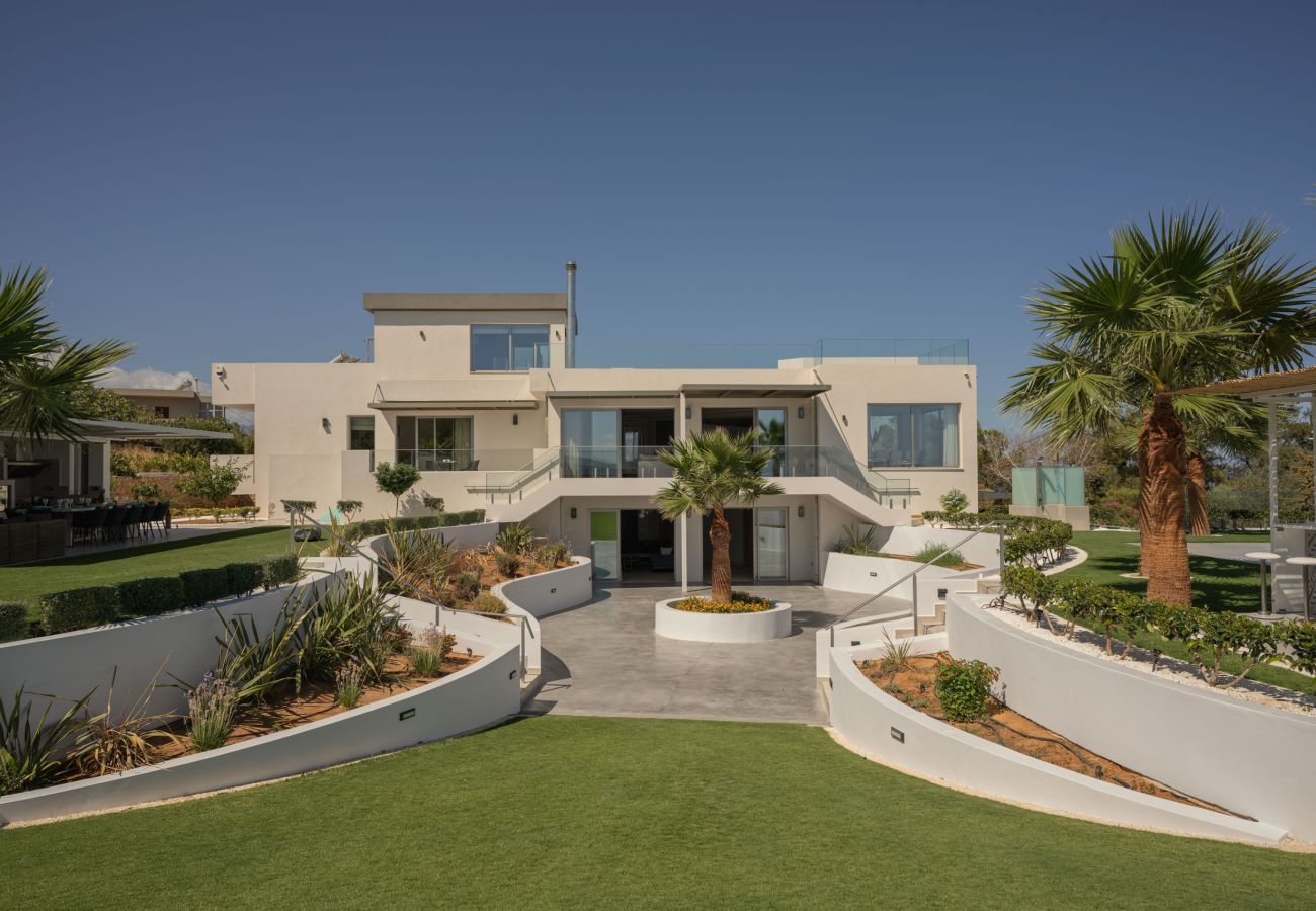 Villa in Tria Monastiria - Luxury Zakkallin Villa - With Amazing View