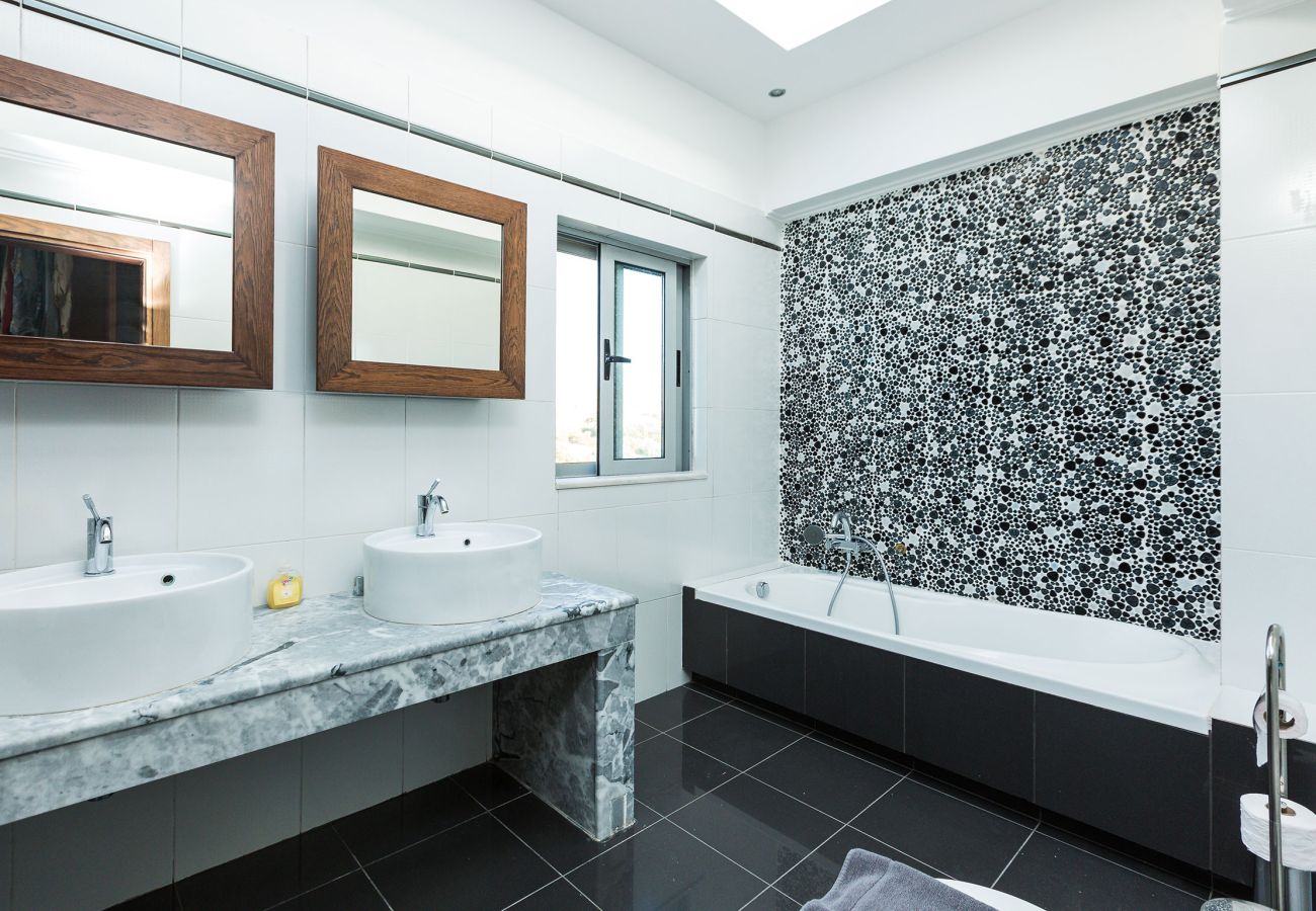 Villa in Gallos - O2 Villa | With Private Heated Pool