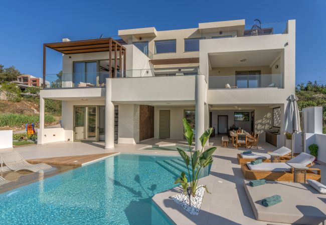 Villa in Panormo - Villa Selestine - With Private Pool