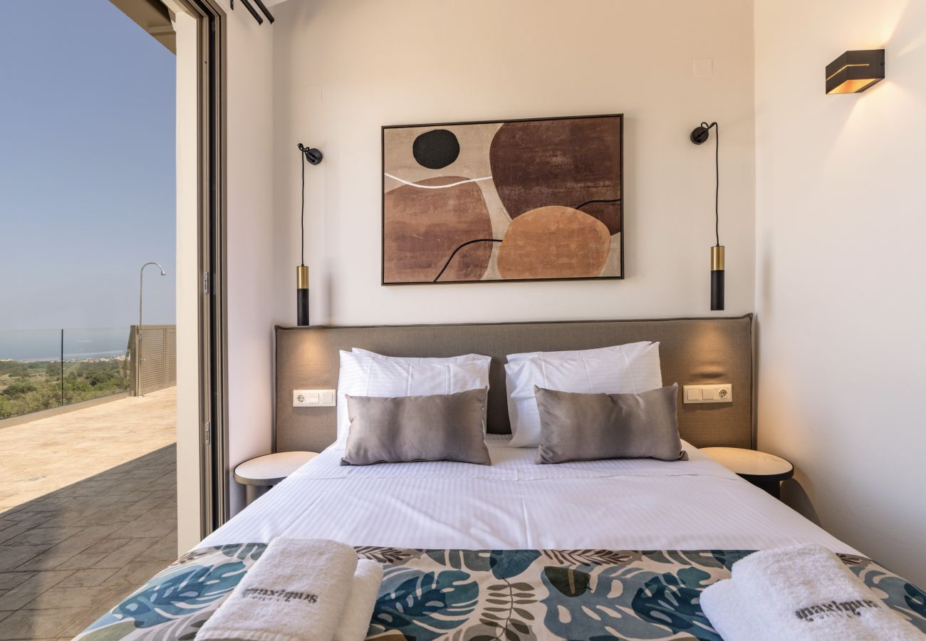 Villa in Atsipopoulo - Luxury Villa Maximos - With Private Heated Pool