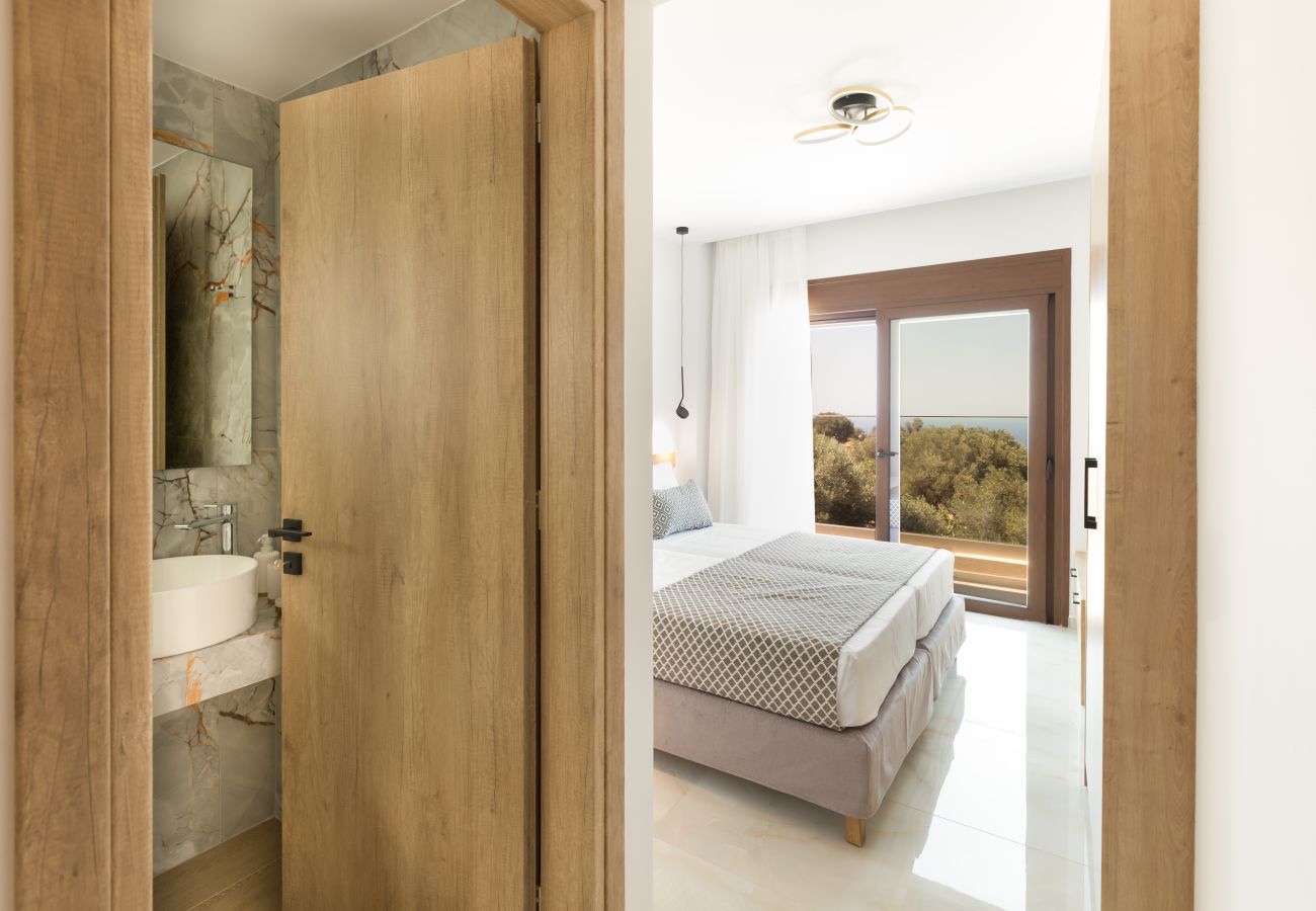 Villa in Agia Eirini - Villa Santa Irini 1 - With Heated Pool