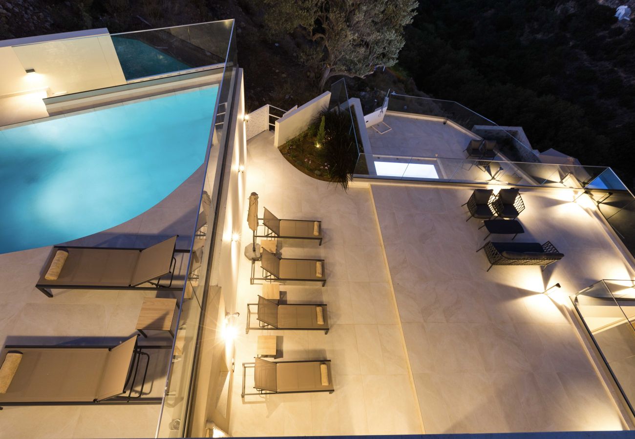 Villa in Agia Eirini - Villa Santa Irini 2 - With Heated Pool