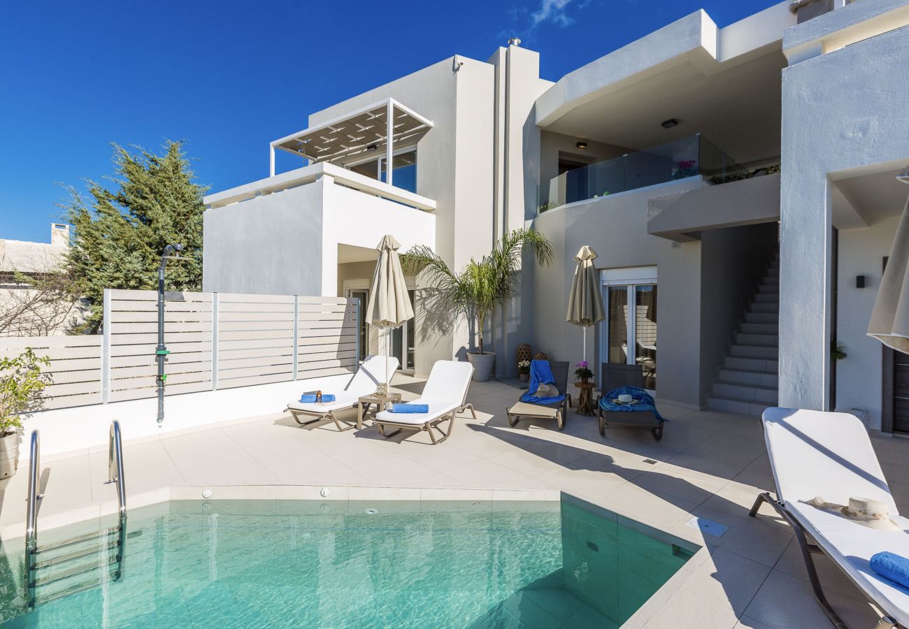 Villa in Armeni - Three Moirai Villa – mit 2 beheizten Pools