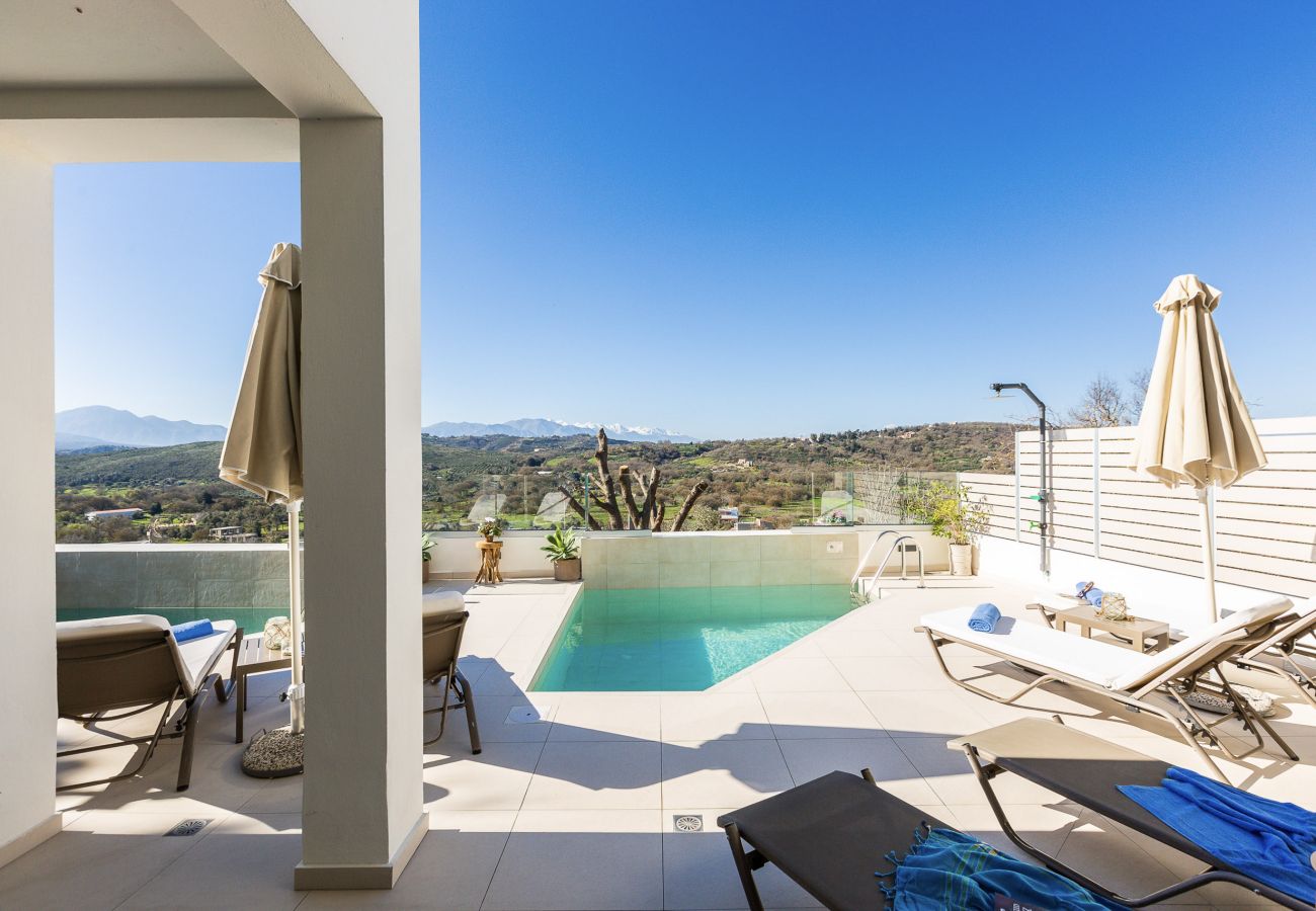 Villa in Armeni - Three Moirai Villa – mit 2 beheizten Pools