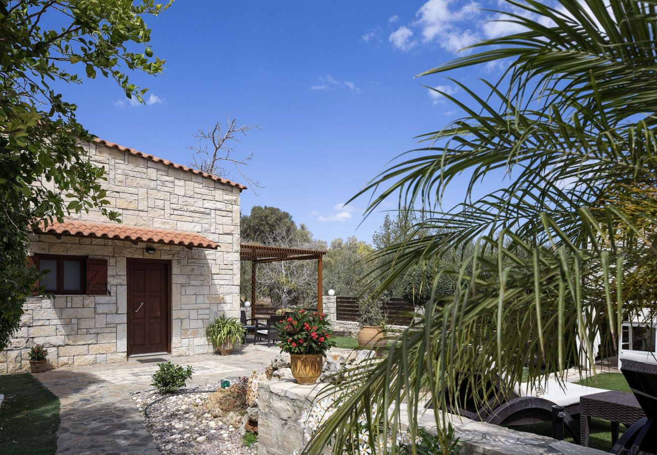 Villa in Xiron Chorion - Maratho Villa – mit privatem Pool