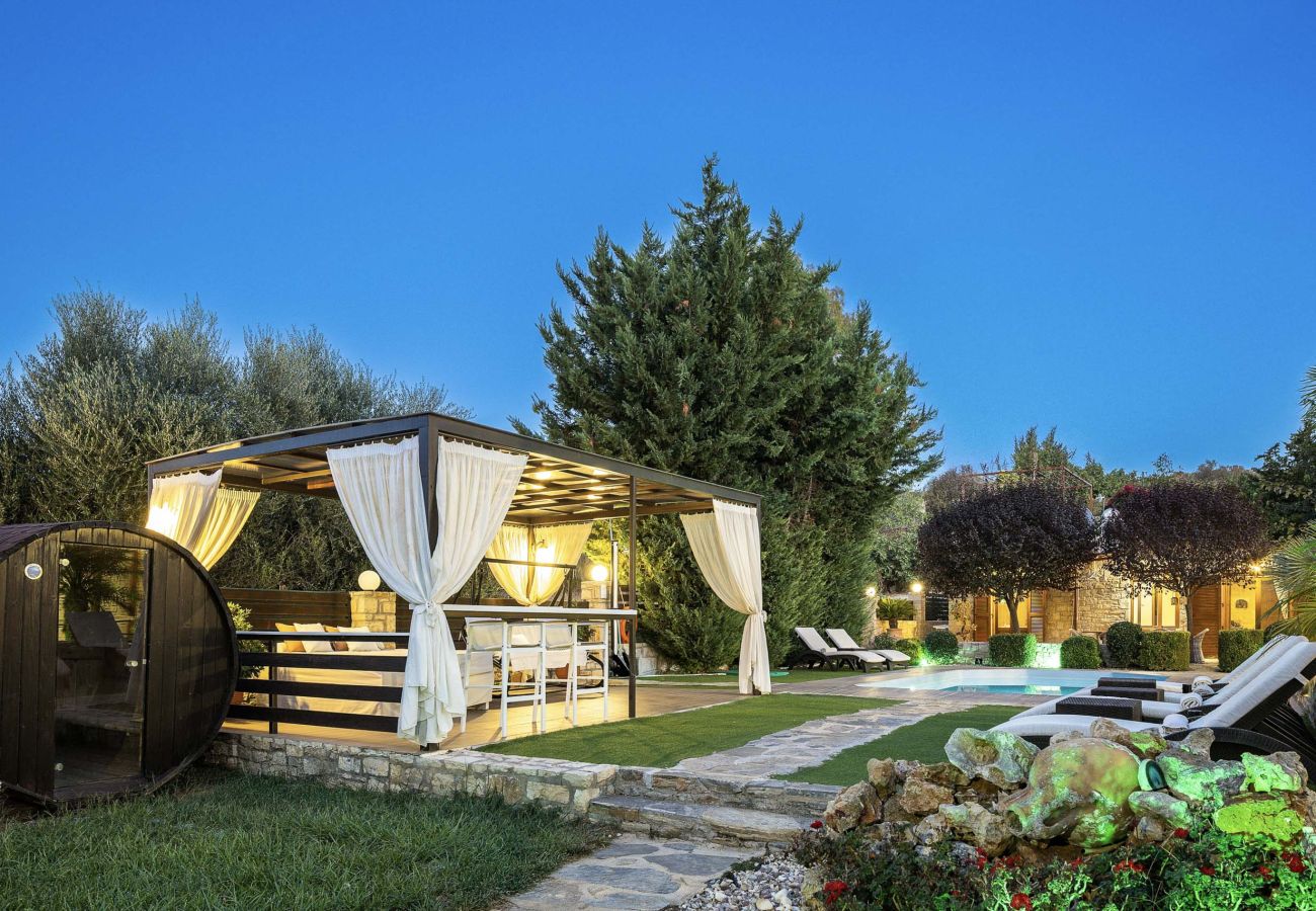 Villa in Xiron Chorion - Maratho Villa – mit privatem Pool
