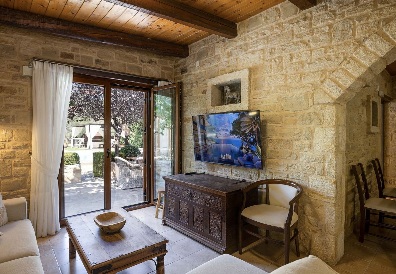 Villa in Xiron Chorion - Maratho Villa – mit privatem Pool