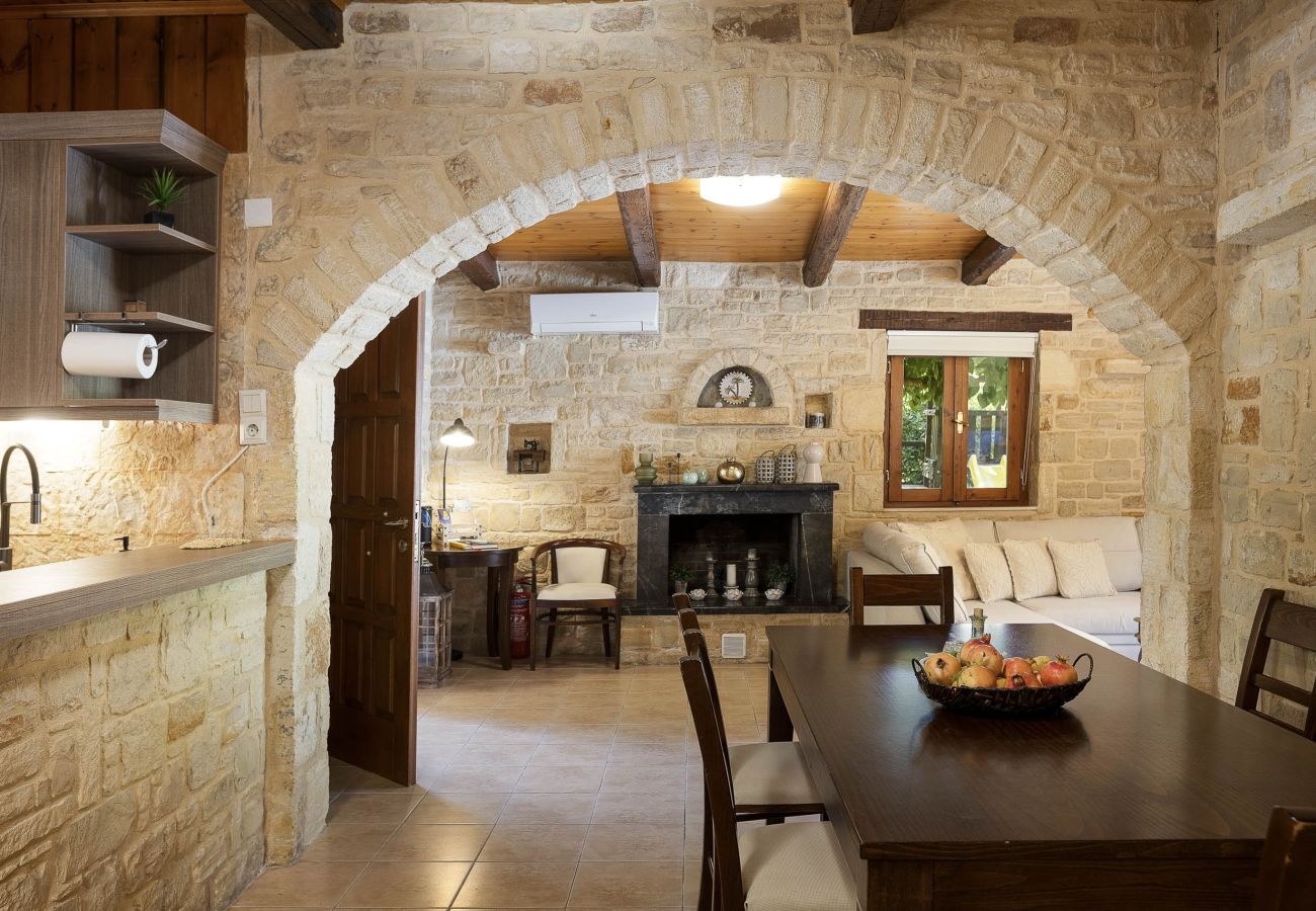 Villa in Xiron Chorion - Maratho Villa – mit privatem Pool