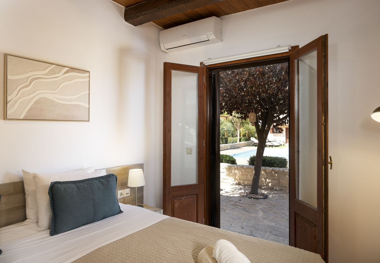 Villa in Xiron Chorion - Maratho Villa – mit privatem Pool